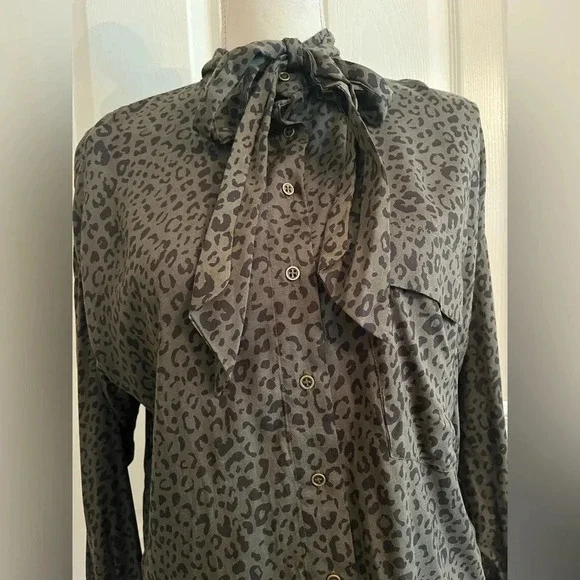 Zara animal leopard print khaki button down shirt size XS - Picture 5 of 12